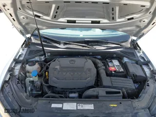 2018 Volkswagen Passat 2.0T SE with VIN 1VWBA7A3XJC045113, listed as a IAAI auction lot 41814006 with 59,095 mi miles. Bid and sale history available at carsss.com. Image 10.