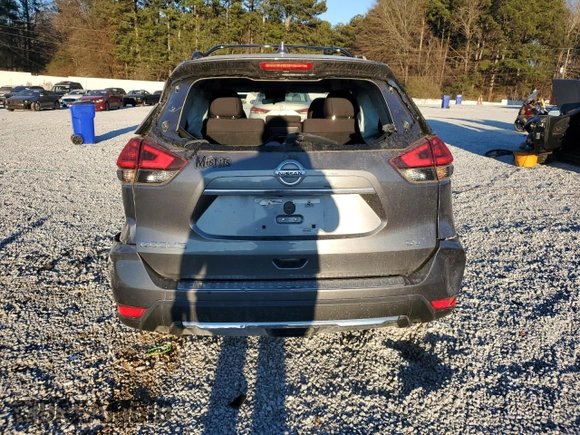 2017 Nissan Rogue SV с VIN 5N1AT2MTXHC804940, выставлен на аукционе Copart как лот 51518695 с пробегом Не указан миль и На запчасти • Non repairable. История ставок и продаж доступна на DreamBid. Изображение 6.