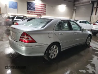 2006 Mercedes-Benz C 280 Luxury with VIN WDBRF92H16F762884, listed as a Copart auction lot 44983775 with 152,179 mi miles and Salvage Title. Bid and sale history available at DreamBid. Image 3.
