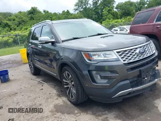 2016 Ford Explorer Platinum z VIN 1FM5K8HT2GGD04330, wystawiony jako IAAI lot #42462634 z przebiegiem 167 468 mil mil oraz . Historia ofert i sprzedaży dostępna na DreamBid. Obrazek 1.