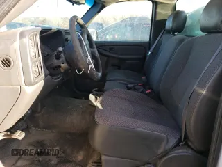 2003 Chevrolet Silverado 1500 with VIN IDCO004199ZZ, listed as a Copart auction lot 85870734 with 289,533 mi miles and Non Repairable. Bid and sale history available at DreamBid. Image 7.