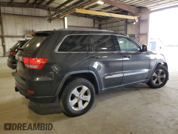 2011 Jeep Grand Cherokee Laredo with VIN 1J4RR4GG6BC657808, listed as a Copart auction lot 55255685 with 86,941 mi miles and Salvage title. Bid and sale history available at DreamBid. Image 3.