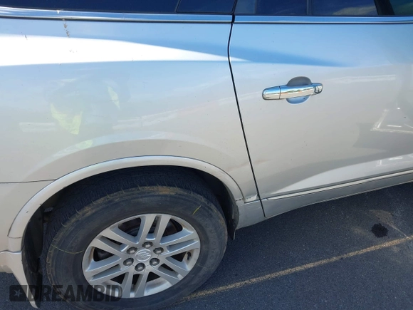 2015 Buick Enclave Convenience with VIN 5GAKRAKD9FJ147474, listed as a IAAI auction lot 41725410 with Not Provided miles and . Bid and sale history available at carsss.com. Image 6.
