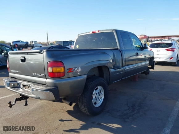 2001 Chevrolet Silverado 1500 LT with VIN 1GCEK19T41Z180650, listed as a IAAI auction lot 41457250 with 151,297 mi miles. Bid and sale history available at carsss.com. Image 4.