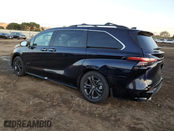 2024 Toyota Sienna LE with VIN 5TDCSKFC8RS146435, listed as a Copart auction lot 80728604 with 2,594 mi miles and Salvage Title. Bid and sale history available at carsss.com. Image 2.