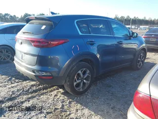 2020 Kia Sportage LX with VIN KNDPM3AC3L7826852, listed as a IAAI auction lot 41588029 with 55,000 mi miles and . Bid and sale history available at DreamBid. Image 4.