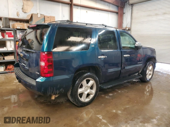 2007 Chevrolet Tahoe LTZ z VIN 1GNFK13087R400634, wystawiony jako Copart lot #57178075 z przebiegiem 174 629 mil mil oraz Czysty tytuł • Clean title. Historia ofert i sprzedaży dostępna na DreamBid. Obrazek 3.