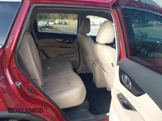 2016 Nissan Rogue SV with VIN KNMAT2MV3GP676246, listed as a IAAI auction lot 41915146 with 288,704 mi miles. Bid and sale history available at carsss.com. Image 8.