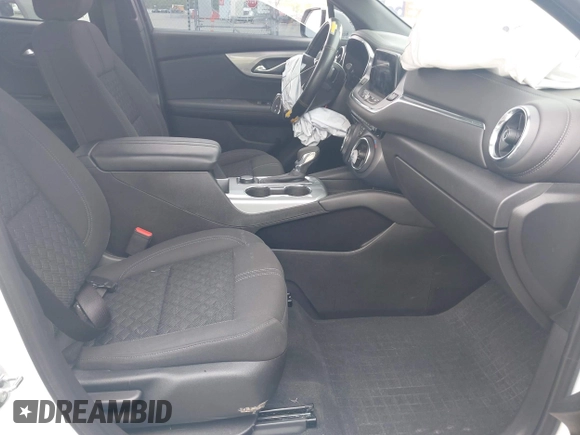 2022 Chevrolet Blazer LT z VIN 3GNKBCR48NS208791, wystawiony jako IAAI lot #41920482 z przebiegiem 45 320 mil mil oraz . Historia ofert i sprzedaży dostępna na DreamBid. Obrazek 5.