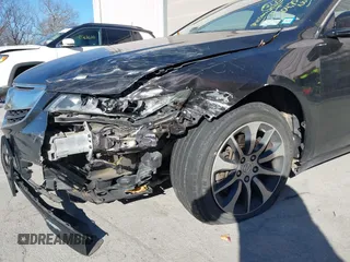 2015 Acura TLX Tech with VIN 19UUB1F51FA014434, listed as a IAAI auction lot 40791595 with 104,757 mi miles. Bid and sale history available at carsss.com. Image 6.