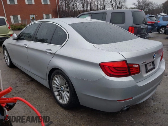 2013 BMW 5 Series 535i xDrive with VIN WBAFU7C56DDU66977, listed as a IAAI auction lot 41785161 with 88,919 mi miles and . Bid and sale history available at carsss.com. Image 3.