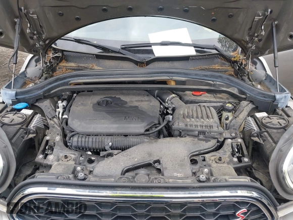 2020 MINI Countryman Cooper S with VIN WMZYX1C06L3L47965, listed as a IAAI auction lot 42277163 with 18,807 mi miles and . Bid and sale history available at DreamBid. Image 10.