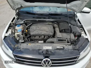2015 Volkswagen Jetta SE с VIN 3VWD17AJ5FM346949, выставлен на аукционе Copart как лот 62875705 с пробегом 72 817 миль миль и Списание • Salvage title. История ставок и продаж доступна на DreamBid. Изображение 11.