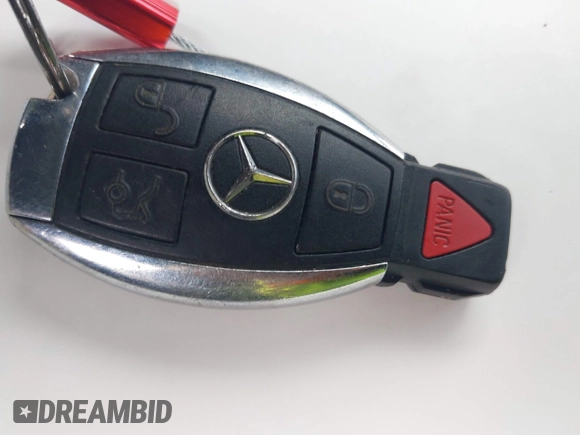 2010 Mercedes-Benz C 300 Sport z VIN WDDGF8BB9AF373987, wystawiony jako IAAI lot #42410038 z przebiegiem 260 691 mil mil oraz . Historia ofert i sprzedaży dostępna na DreamBid. Obrazek 11.