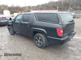2011 Honda Ridgeline RT z VIN 5FPYK1F24BB010604, wystawiony jako IAAI lot #41941553 z przebiegiem 37 814 mil mil oraz . Historia ofert i sprzedaży dostępna na DreamBid. Obrazek 3.