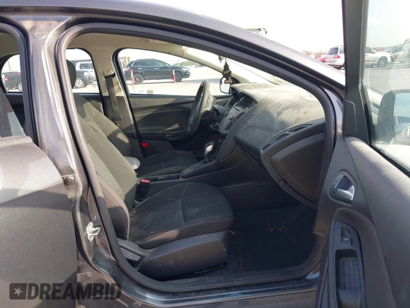 2017 Ford Focus SE with VIN 1FADP3F29HL220261, listed as a IAAI auction lot 42101315 with 152,267 mi miles. Bid and sale history available at carsss.com. Image 5.