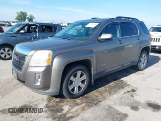 2011 GMC Terrain SLE-2 z VIN 2CTALSEC9B6468107, wystawiony jako IAAI lot #42655073 z przebiegiem 197 335 mil mil oraz . Historia ofert i sprzedaży dostępna na DreamBid. Obrazek 2.