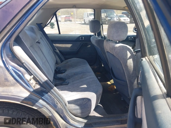 1987 Honda Accord with VIN 1HGCA5633HA056403, listed as a IAAI auction lot 42064156 with 157,683 mi miles and . Bid and sale history available at DreamBid. Image 8.