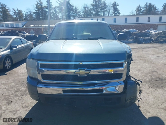 2011 Chevrolet Silverado 1500 LS with VIN 3GCPKREA0BG178357, listed as a IAAI auction lot 41640661 with 242,195 mi miles. Bid and sale history available at carsss.com. Image 6.