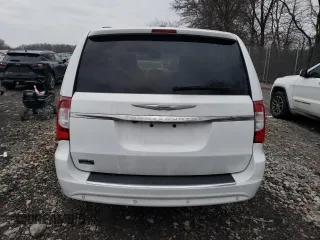 2015 Chrysler Town & Country Touring-L with VIN 2C4RC1CG2FR697750, listed as a Copart auction lot 81573604 with 168,701 mi miles and Salvage Title. Bid and sale history available at carsss.com. Image 6.