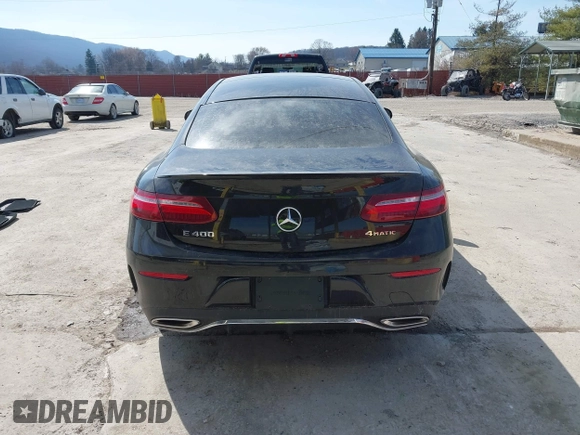 2018 Mercedes-Benz E 400 z VIN WDD1J6GBXJF013855, wystawiony jako IAAI lot #41776146 z przebiegiem 111 021 mil mil oraz . Historia ofert i sprzedaży dostępna na DreamBid. Obrazek 16.