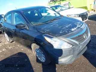 2018 Nissan Versa Sedan SV with VIN 3N1CN7AP1JL824647, listed as a IAAI auction lot 41727014 with 116,018 mi miles. Bid and sale history available at carsss.com. Image 1.
