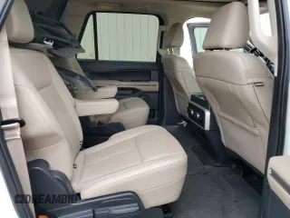 2023 Ford Expedition Max XLT with VIN 1FMJK1H87PEA45198, listed as a Copart auction lot 41470695 with 30,814 mi miles and Salvage title. Bid and sale history available at DreamBid. Image 11.