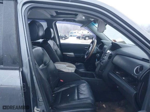 2013 Honda Pilot EX-L with VIN 5FNYF4H58DB022537, listed as a IAAI auction lot 41322521 with 142,499 mi miles. Bid and sale history available at carsss.com. Image 5.