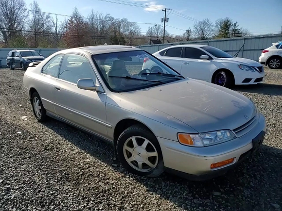1994 Honda Accord EX w/Leather with VIN 1HGCD7268RA049886, listed as a Copart auction lot 82809354 with 172,356 mi miles and Salvage Title. Bid and sale history available at carsss.com. Image 11.