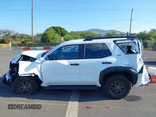 2025 Toyota 4Runner с VIN JTEVA5AR4S5001683, выставлен на аукционе IAAI как лот 42164482 с пробегом 82 миль миль и . История ставок и продаж доступна на DreamBid. Изображение 15.