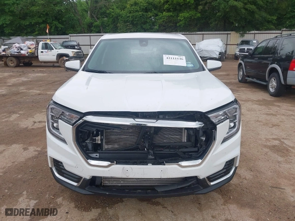2024 GMC Terrain SLE with VIN 3GKALMEG6RL338371, listed as a IAAI auction lot 42111146 with 23,174 mi miles. Bid and sale history available at carsss.com. Image 12.