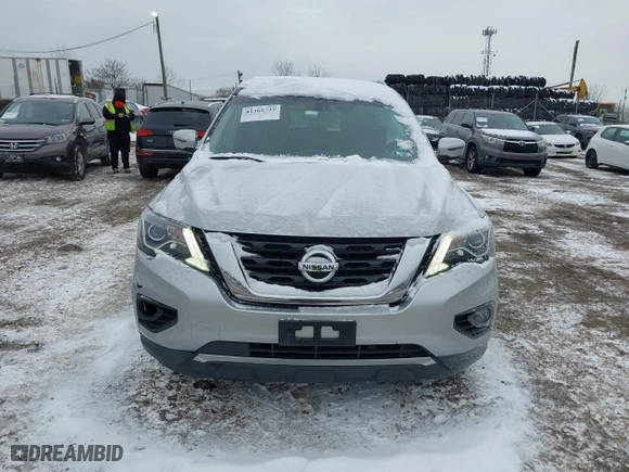 2017 Nissan Pathfinder SV with VIN 5N1DR2MN2HC687013, listed as a IAAI auction lot 41362733 with 129,832 mi miles. Bid and sale history available at carsss.com. Image 12.