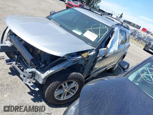 2020 Ford Explorer XLT z VIN 1FMSK8DH9LGC47171, wystawiony jako IAAI lot #41831263 z przebiegiem 78 679 mil mil oraz . Historia ofert i sprzedaży dostępna na DreamBid. Obrazek 23.
