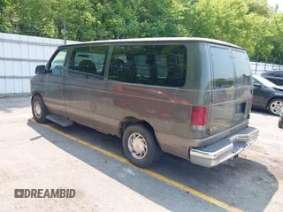 2002 Ford Econoline Passenger XL с VIN 1FMRE11L62HB47155, выставлен на аукционе IAAI как лот 42399282 с пробегом 181 749 миль миль и . История ставок и продаж доступна на DreamBid. Изображение 3.