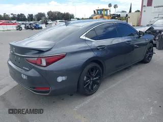 2024 Lexus ES 300h with VIN 58ABA1C18RU039512, listed as a IAAI auction lot 42051732 with 19,728 mi miles and . Bid and sale history available at DreamBid. Image 4.