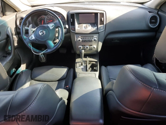 2012 Nissan Maxima SV z VIN 1N4AA5AP3CC805722, wystawiony jako Copart lot #64977365 z przebiegiem 116 634 mil mil oraz Szkoda całkowita • Salvage title. Historia ofert i sprzedaży dostępna na DreamBid. Obrazek 8.