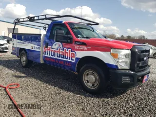 2012 Ford F-250 XL z VIN 1FDBF2A63CEA75803, wystawiony jako Copart lot #48637445 z przebiegiem 118 144 mil mil oraz Szkoda całkowita • Salvage title. Historia ofert i sprzedaży dostępna na DreamBid. Obrazek 4.