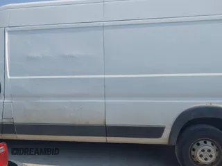 2018 Ram ProMaster Cargo z VIN 3C6TRVDG9JE122797, wystawiony jako IAAI lot #42275056 z przebiegiem 275 341 mil mil oraz . Historia ofert i sprzedaży dostępna na DreamBid. Obrazek 14.
