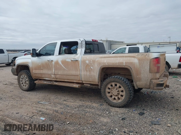 2015 GMC Sierra 2500HD available WiFi Denali with VIN 1GT120E84FF642823, listed as a IAAI auction lot 41593286 with 148,038 mi miles. Bid and sale history available at carsss.com. Image 14.
