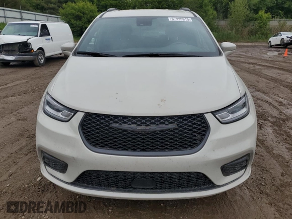 2021 Chrysler Pacifica Touring L z VIN 2C4RC1BG9MR578138, wystawiony jako Copart lot #57990915 z przebiegiem 25 586 mil mil oraz Czysty tytuł • Clean title. Historia ofert i sprzedaży dostępna na DreamBid. Obrazek 5.