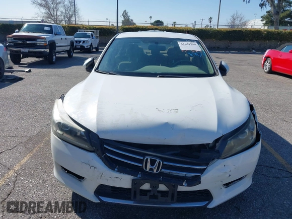 2015 Honda Accord Sedan LX with VIN 1HGCR2F33FA204165, listed as a IAAI auction lot 41631780 with 92,182 mi miles. Bid and sale history available at carsss.com. Image 12.