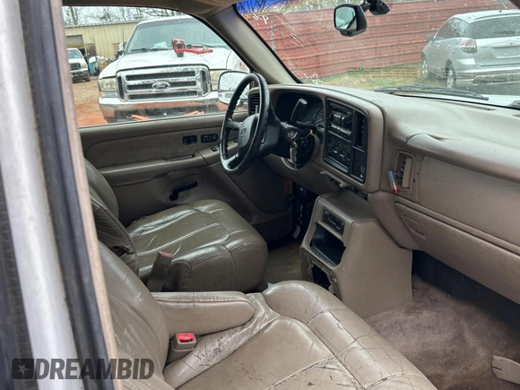 2002 Chevrolet Silverado 1500 LT with VIN 2GCEK19T921312506, listed as a Copart auction lot 48669235 with 245,603 mi miles and Clean Title. Bid and sale history available at carsss.com. Image 5.