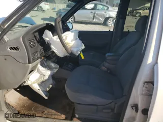 2002 Kia Sportage with VIN KNDJA723625142604, listed as a Copart auction lot 73463704 with 236,260 mi miles and Salvage Title. Bid and sale history available at carsss.com. Image 7.