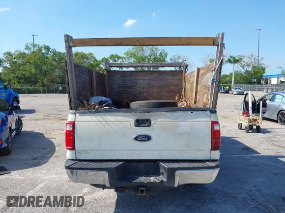 2014 Ford F-250 XL with VIN 1FT7W2A60EEA43758, listed as a IAAI auction lot 42275088 with 248,819 mi miles and . Bid and sale history available at DreamBid. Image 16.