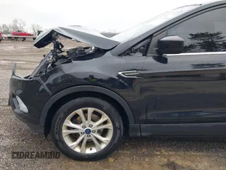 2017 Ford Escape SE with VIN 1FMCU0GD3HUC86839, listed as a IAAI auction lot 42017669 with 106,228 mi miles. Bid and sale history available at carsss.com. Image 18.