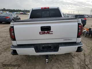 2018 GMC Sierra 1500 Denali with VIN 3GTU2PEJ4JG578976, listed as a Copart auction lot 43475705 with 96,342 mi miles and Salvage Title. Bid and sale history available at carsss.com. Image 6.