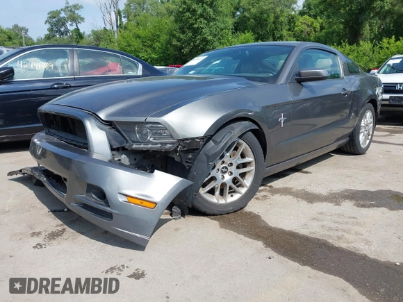 2014 Ford Mustang V6 с VIN 1ZVBP8AM5E5288545, выставлен на аукционе IAAI как лот 42494613 с пробегом 80 897 миль миль и . История ставок и продаж доступна на DreamBid. Изображение 2.