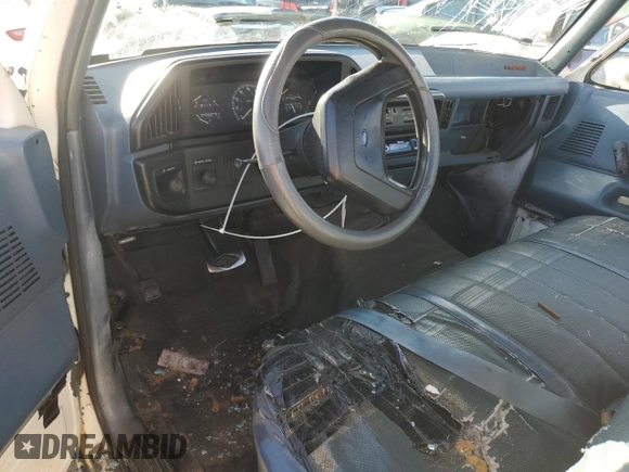 1987 Ford F-150 with VIN 1FTCF15Y7HNA56371, listed as a Copart auction lot 85441274 with 76,200 mi miles and Salvage Title. Bid and sale history available at carsss.com. Image 8.