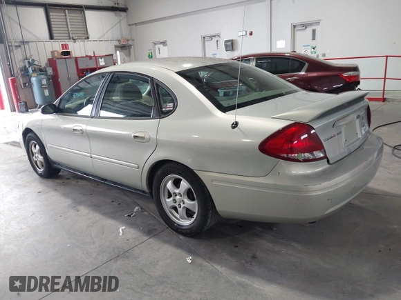 2004 Ford Taurus SES with VIN 1FAFP55244A165584, listed as a IAAI auction lot 42142288 with 133,339 mi miles and . Bid and sale history available at DreamBid. Image 3.