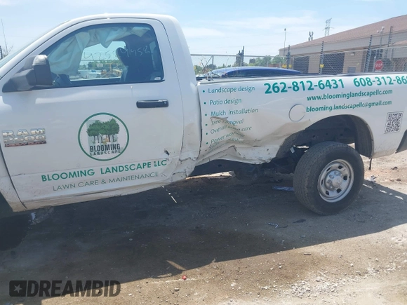 2018 Ram 2500 Tradesman with VIN 3C6LR5AT1JG142094, listed as a IAAI auction lot 42524458 with 201,706 mi miles and . Bid and sale history available at DreamBid. Image 6.